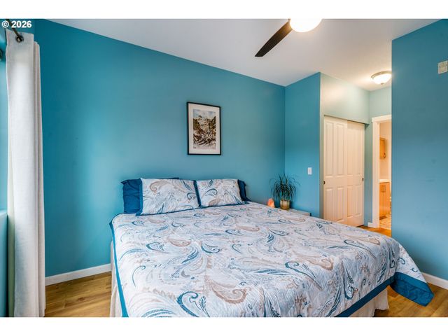 10834 Ne HOLLY St 204, Hillsboro, OR 97006