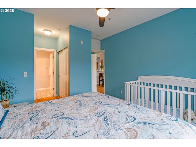 10834 Ne HOLLY St 204, Hillsboro, OR 97006