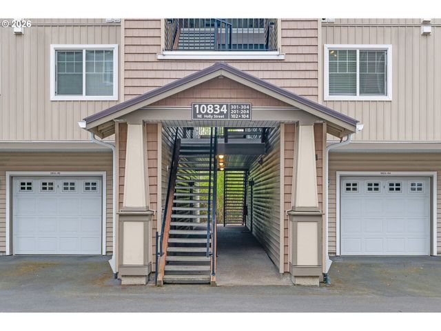 10834 Ne HOLLY St 204, Hillsboro, OR 97006