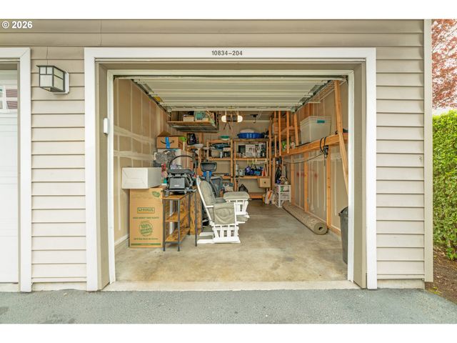 10834 Ne HOLLY St 204, Hillsboro, OR 97006