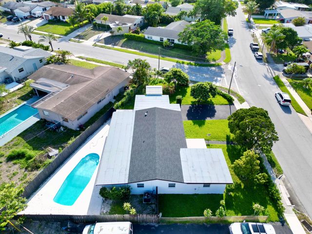 1319 Crest Drive, Lake Worth Beach, FL 33461