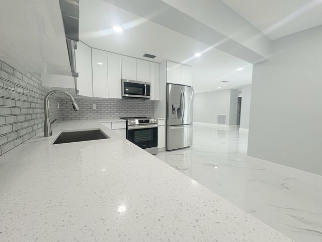 1319 Crest Drive, Lake Worth Beach, FL 33461