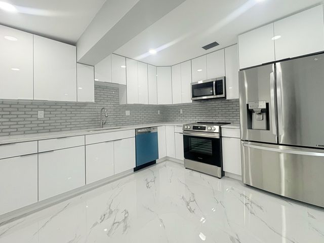 1319 Crest Drive, Lake Worth Beach, FL 33461