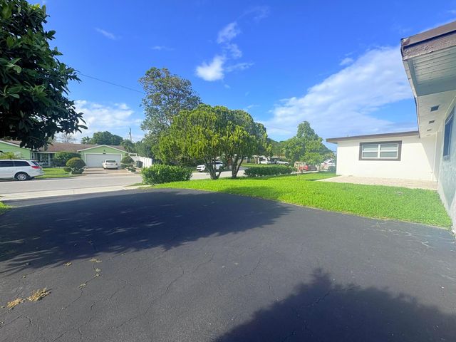 1319 Crest Drive, Lake Worth Beach, FL 33461