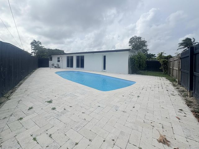 1319 Crest Drive, Lake Worth Beach, FL 33461