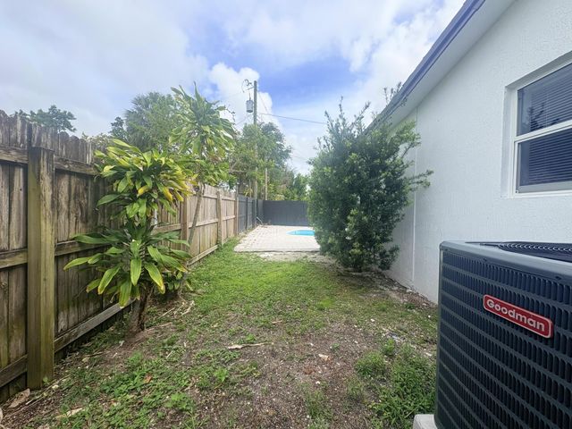 1319 Crest Drive, Lake Worth Beach, FL 33461