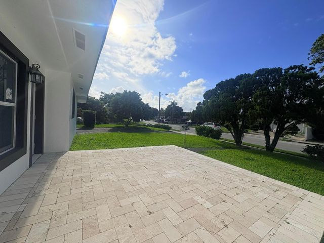 1319 Crest Drive, Lake Worth Beach, FL 33461