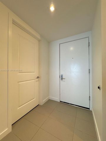 1600 NE 1st Ave 3611, Miami, FL 33132