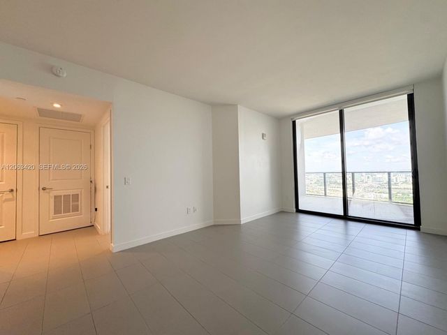 1600 NE 1st Ave 3611, Miami, FL 33132