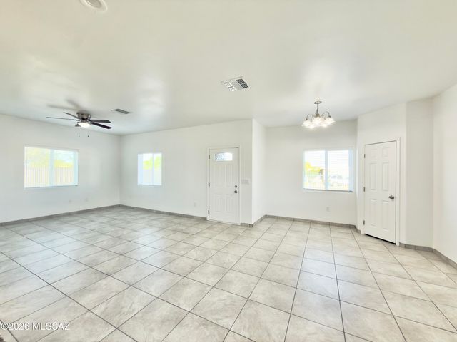 6227 S Southland Boulevard, Tucson, AZ 85706