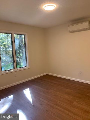 90 MIDWAY DR, Jim Thorpe, PA 18229