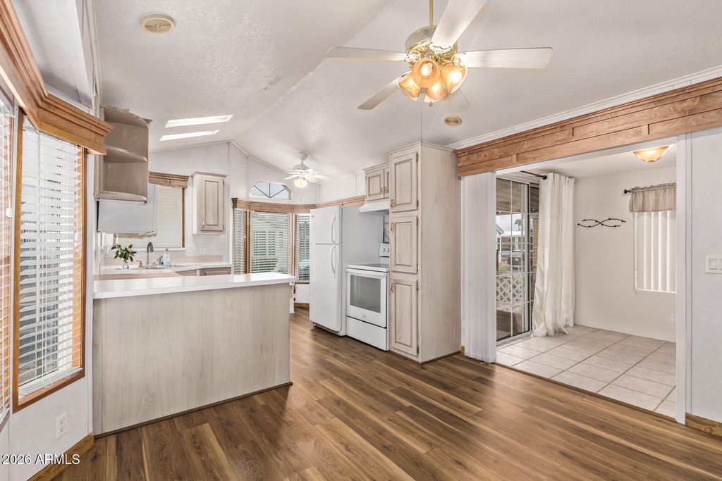 Image 14 of property listing at 7750 E BROADWAY Road 843, Mesa, AZ 85208