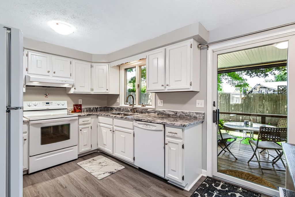 1372 Post Road 1A, Wells, ME 04090 — exterior