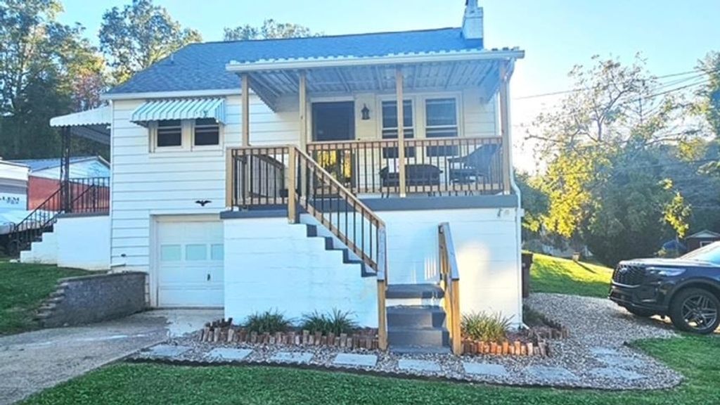 809 Norwood Road, Huntington, WV 25705