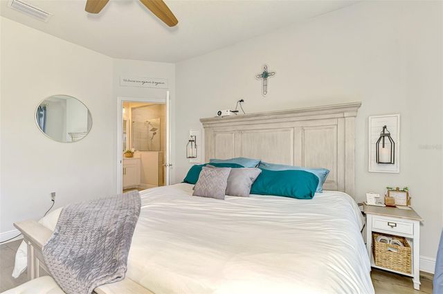 5523 SPANISH MOSS COVE, Bradenton, FL 34203