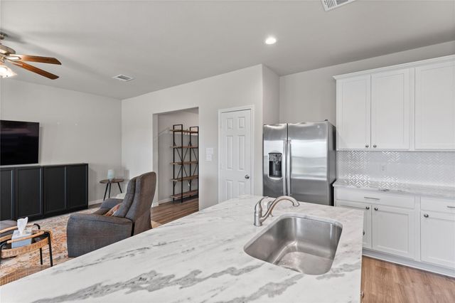 787 Dogberry Court, Conroe, TX 77304