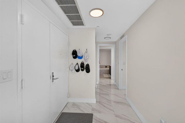 488 NE 18th Street 1515, Miami, FL 33132