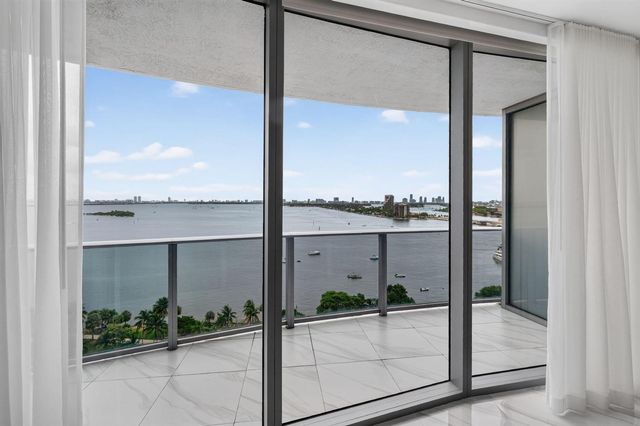 488 NE 18th Street 1515, Miami, FL 33132