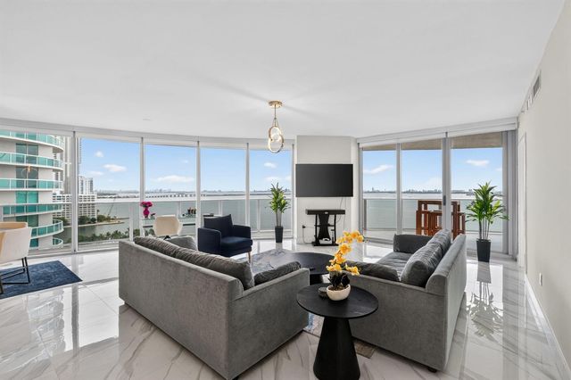 488 NE 18th Street 1515, Miami, FL 33132