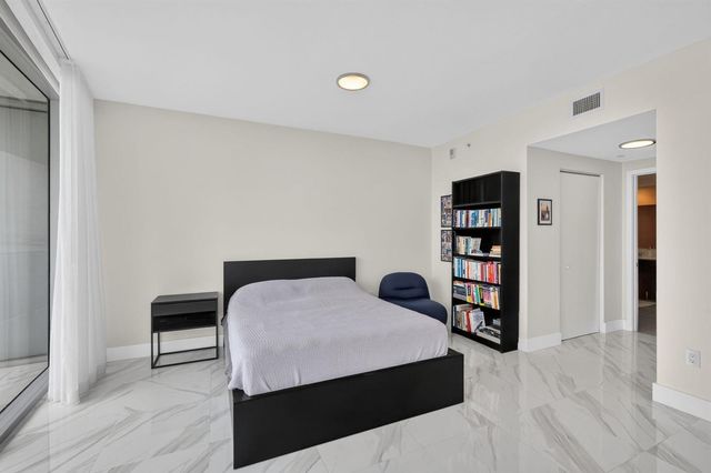 488 NE 18th Street 1515, Miami, FL 33132
