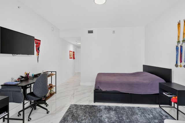 488 NE 18th Street 1515, Miami, FL 33132