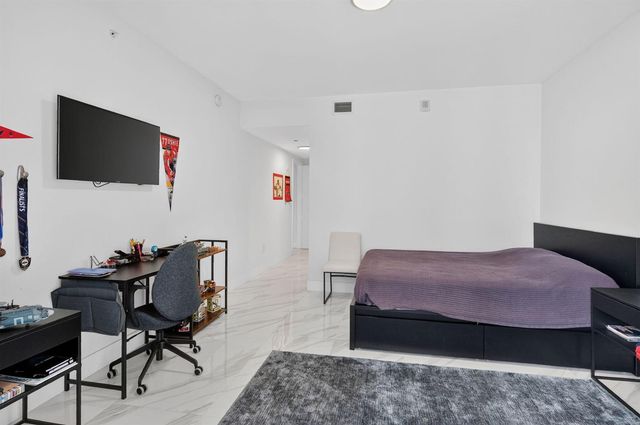 488 NE 18th Street 1515, Miami, FL 33132