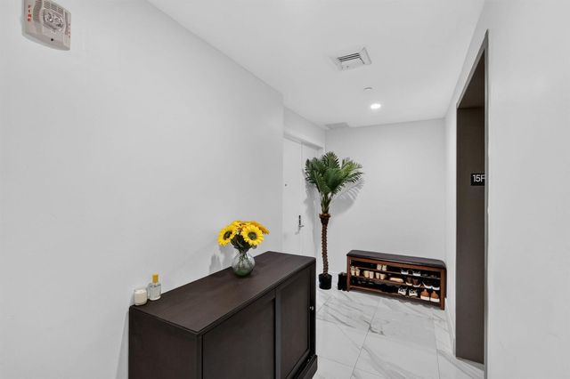 488 NE 18th Street 1515, Miami, FL 33132