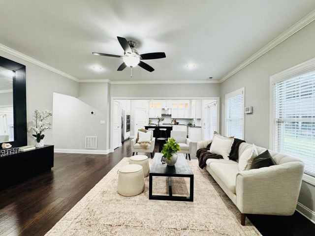 3880 Leighton Lane, Lexington, KY 40515