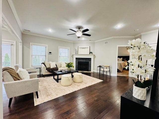 3880 Leighton Lane, Lexington, KY 40515