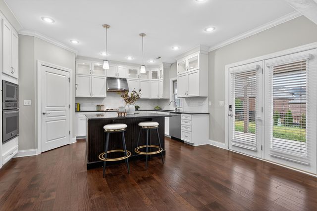 3880 Leighton Lane, Lexington, KY 40515