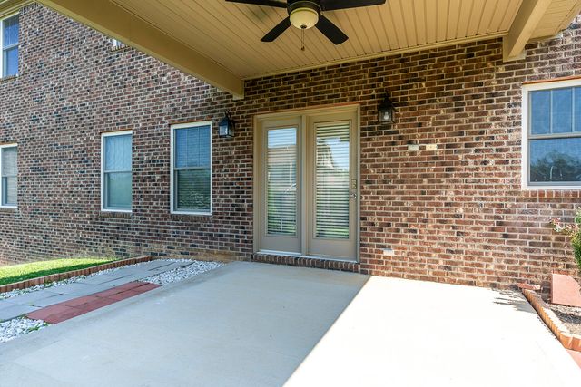 3880 Leighton Lane, Lexington, KY 40515