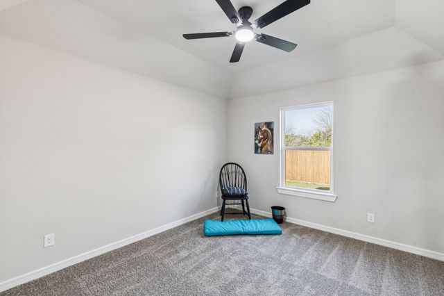 500 Mineral Wells Street, Terrell, TX 75160