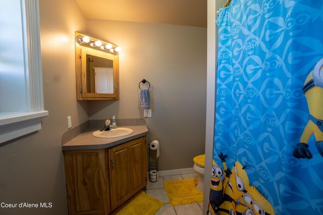 222 Nighthawk Rd, Bonners Ferry, ID 83805