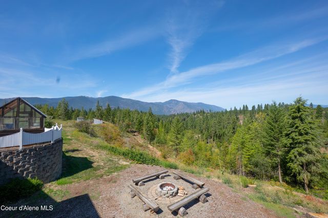 222 Nighthawk Rd, Bonners Ferry, ID 83805
