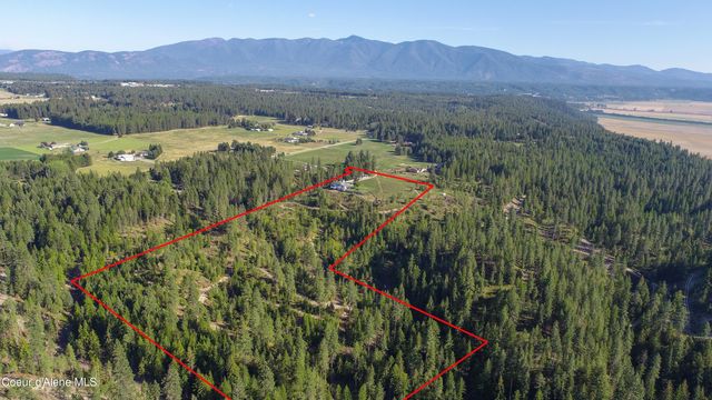 222 Nighthawk Rd, Bonners Ferry, ID 83805