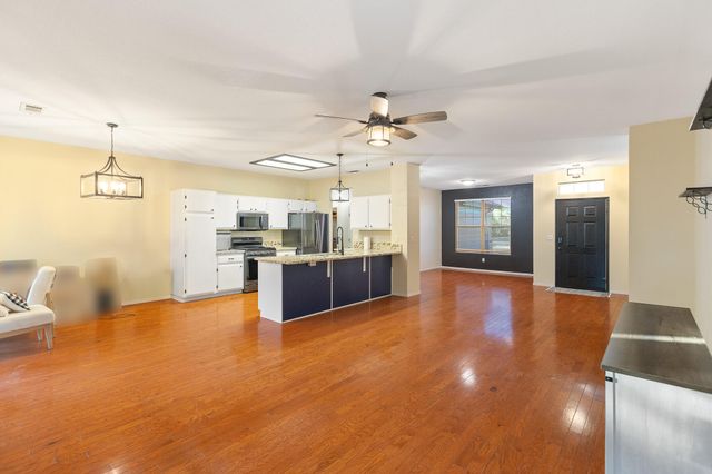 1843 Monache Avenue, Porterville, CA 93257