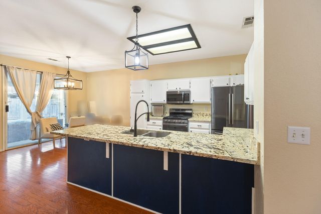 1843 Monache Avenue, Porterville, CA 93257