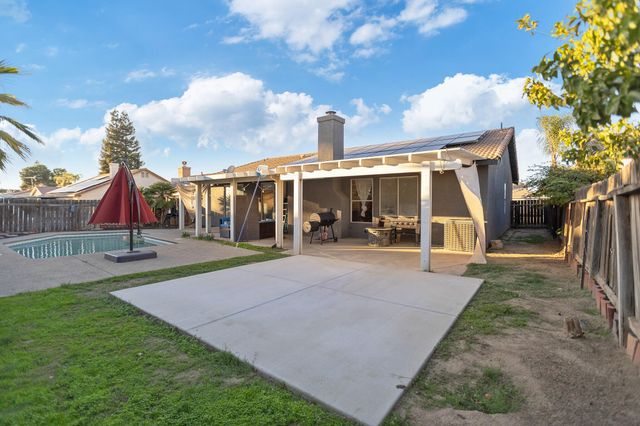 1843 Monache Avenue, Porterville, CA 93257