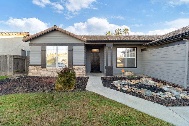 1843 Monache Avenue, Porterville, CA 93257