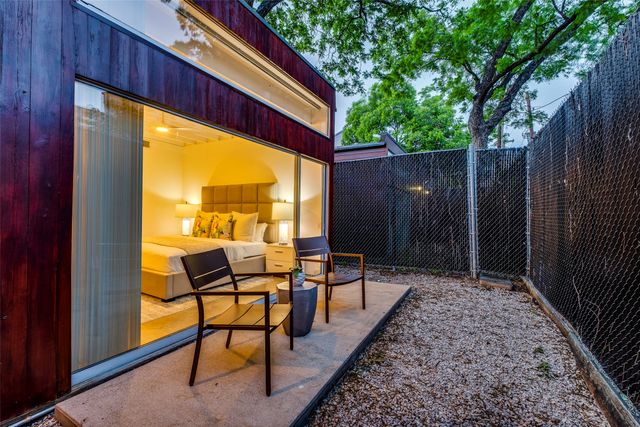 2714 Throckmorton Street B, Dallas, TX 75219