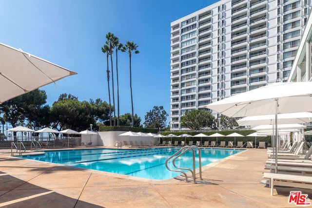 2800 Neilson Way 1521, Santa Monica, CA 90405