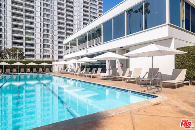 2800 Neilson Way 1521, Santa Monica, CA 90405