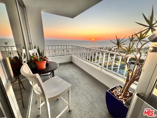 2800 Neilson Way 1521, Santa Monica, CA 90405
