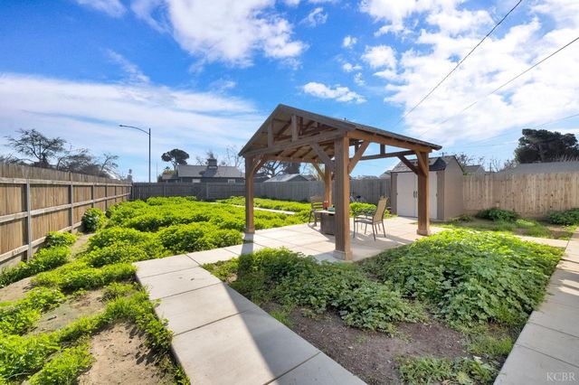 3 C Street, Lemoore, CA 93245