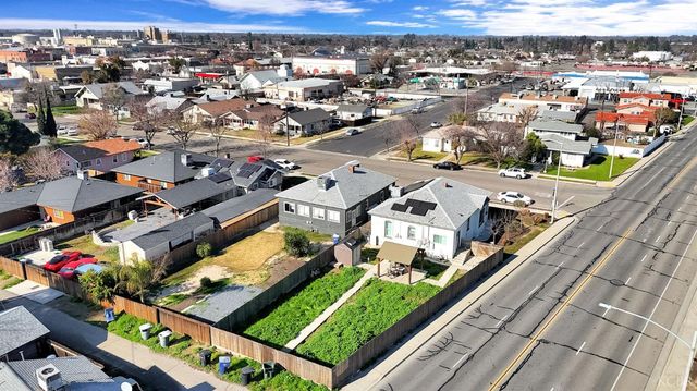 3 C Street, Lemoore, CA 93245