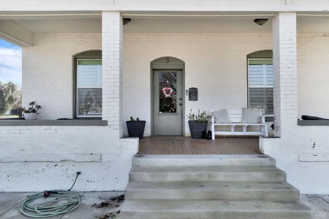 3 C Street, Lemoore, CA 93245