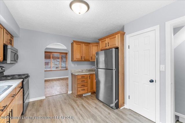 2058 Park Lane, Holt, MI 48842