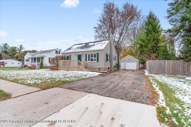 2058 Park Lane, Holt, MI 48842