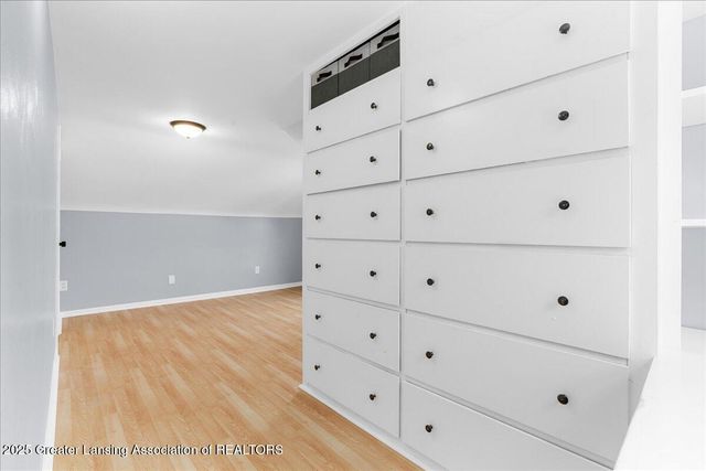 2058 Park Lane, Holt, MI 48842