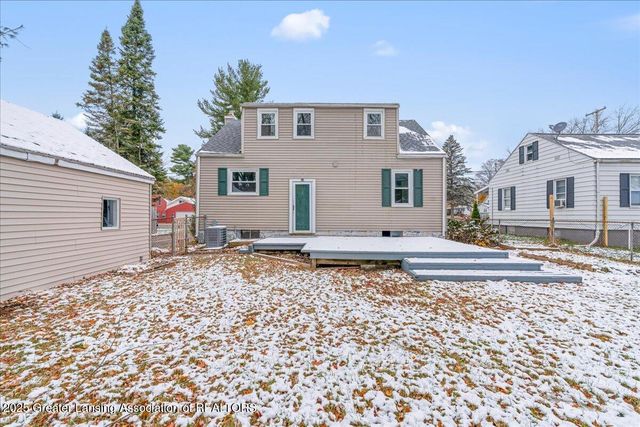 2058 Park Lane, Holt, MI 48842